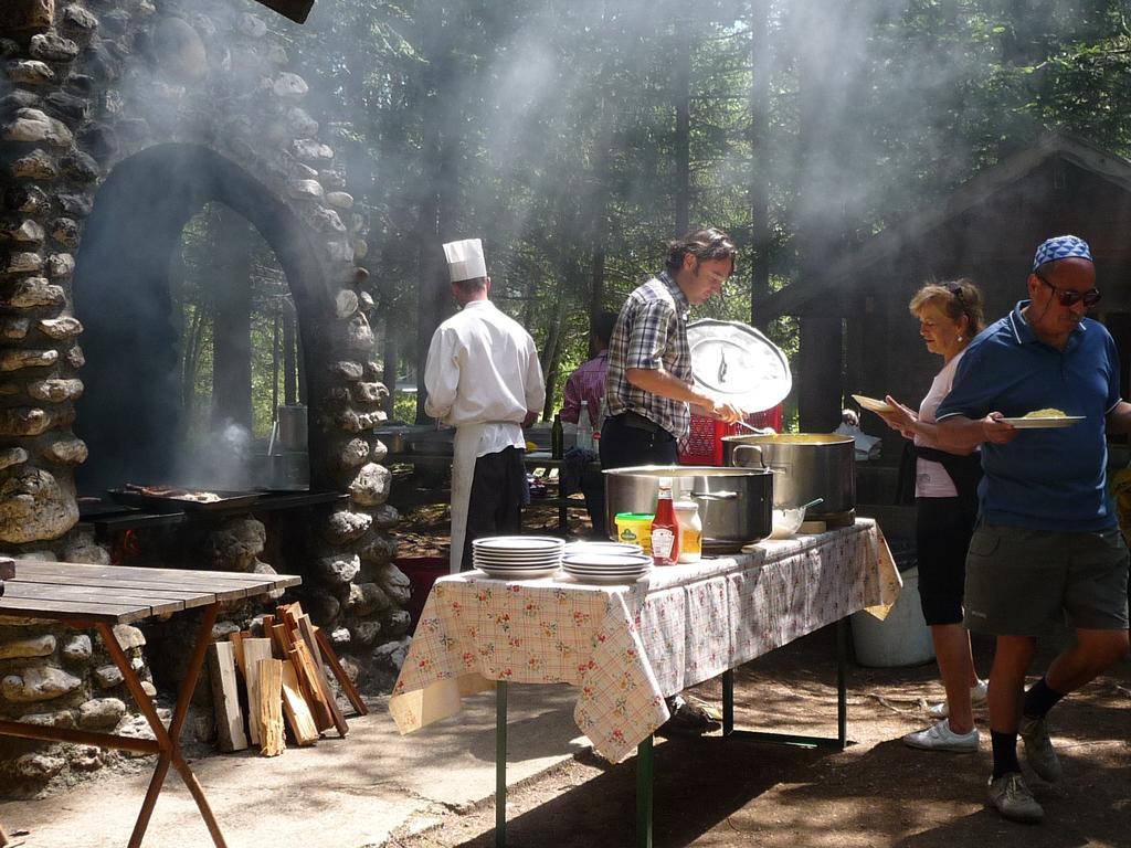 Posta Zirm Hotel Corvara In Badia Bagian luar foto